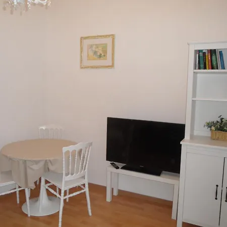 La Vie En Rose Apartament *